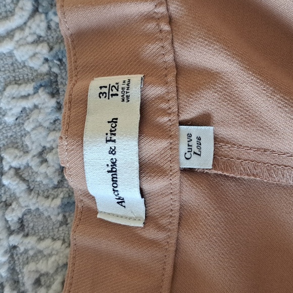 Dress pants - Picture 2 of 6